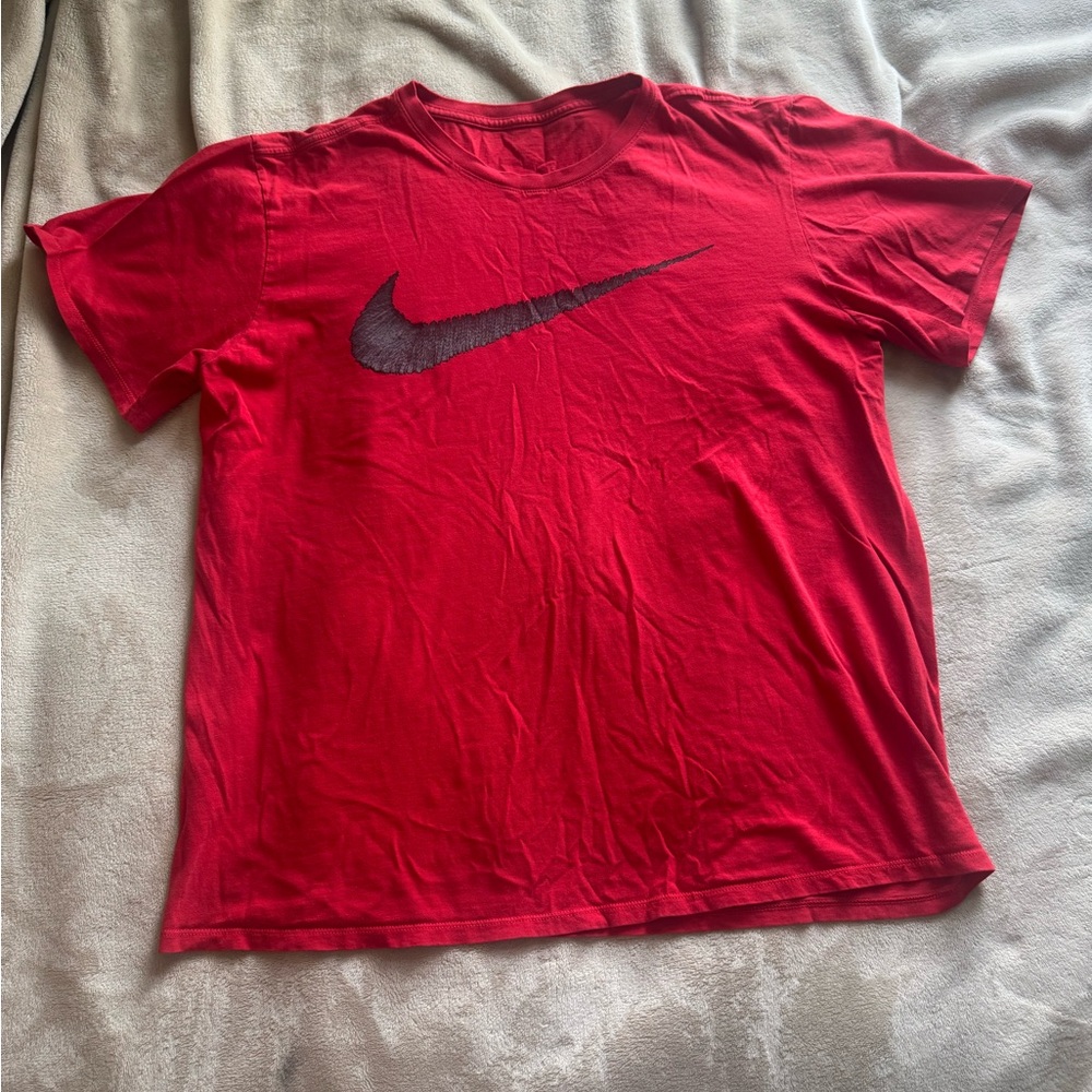 Men’s Nike shirt